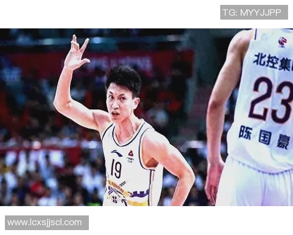 刘晓宇的成长之路：从篮球新星到职业生涯的辉煌转折